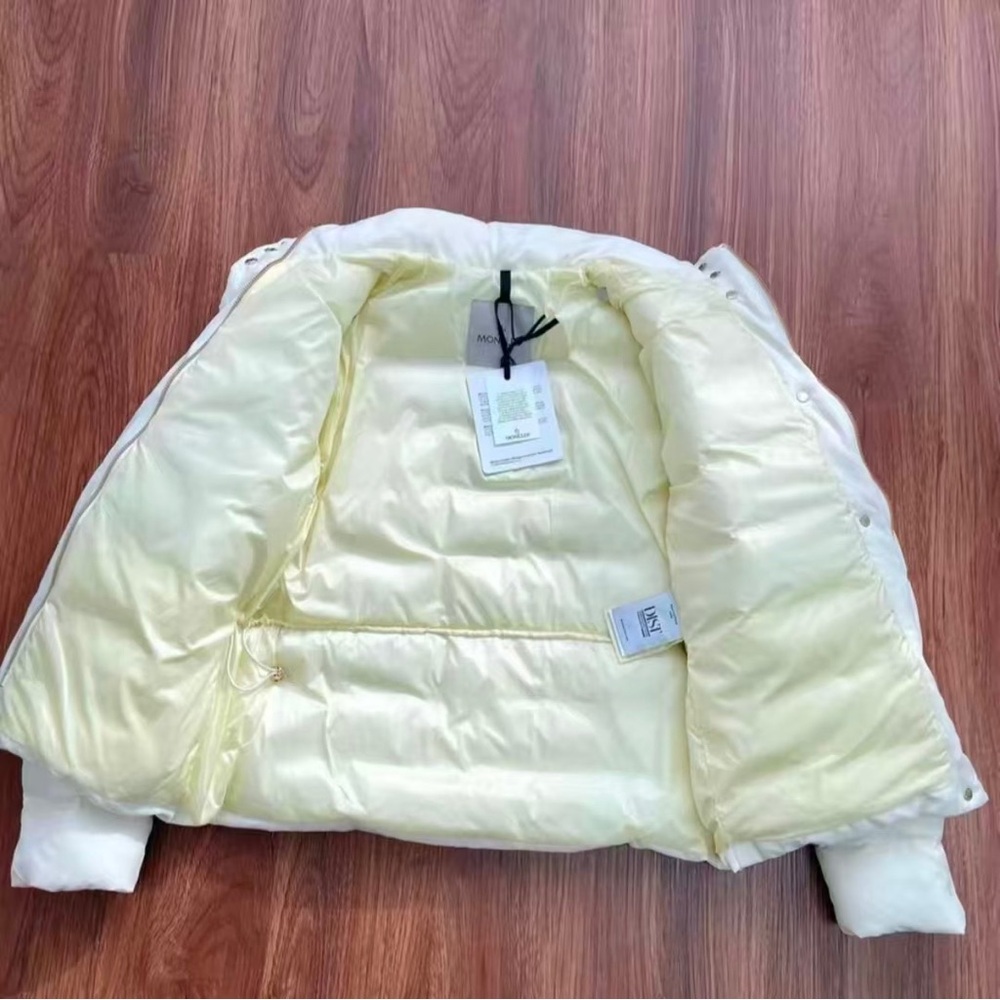 Moncler Off-White Puffer Jacket - Picture 2 of 3
